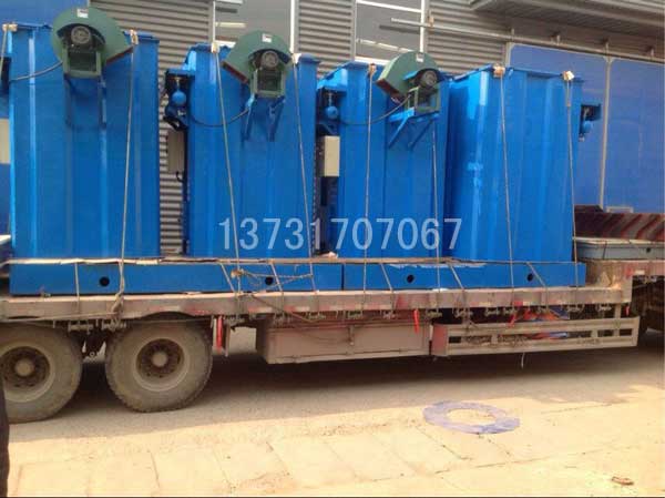 MC120布袋除塵器現(xiàn)貨 MC120布袋除塵器現(xiàn)貨