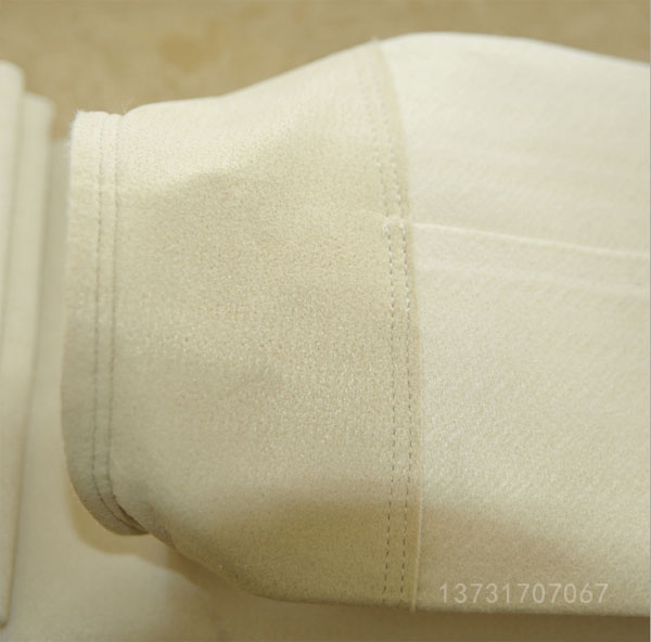 湖北黃石瓷磚粉碎車間氣箱脈沖布袋除塵器安裝完畢 湖北黃石瓷磚粉碎車間氣箱脈沖布袋除塵器安裝完畢